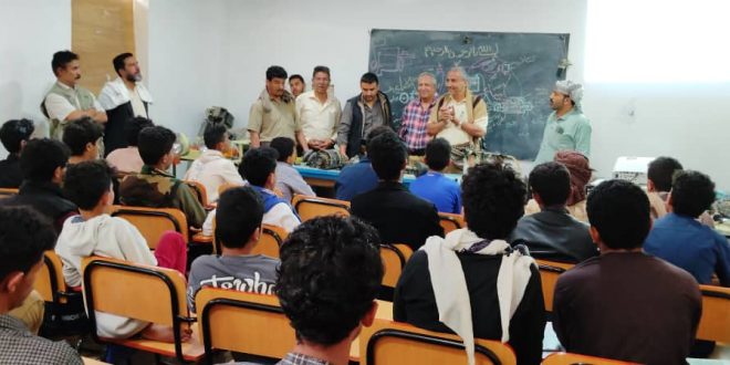 الوكيل الجمالي وأبو طالب يطلعان على تنفيذ دورات تدريبية في التمديدات الكهربائية وميكانيكا السيارات بالبيضاء