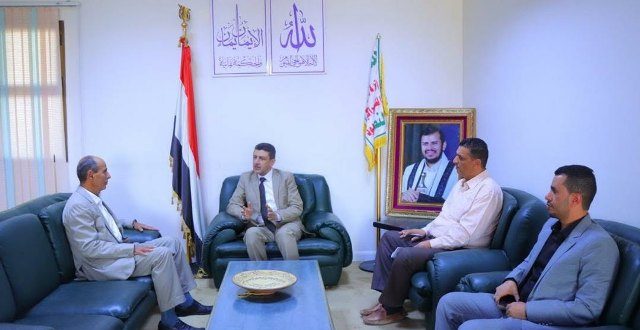 نائب وزير التربية والتعليم والبحث العلمي يطلع على سير العمل بجهاز محو الأمية