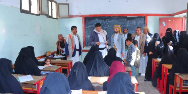 فريق الاشراف المركزي يزور عدد من مراكز محو الأمية وتعليم الكبار بمحافظة عمران