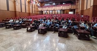 كلية التكنولوجيا تستضيف طلبة الثانوية العامة بمدرسة الراقي في زيارة تعريفية