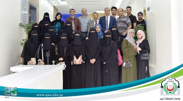 مناقشة أبحاث تخرج بجامعة الملكة اروى