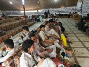 كلية الآفاق تنظم رحلة ترفيهية لطلابها