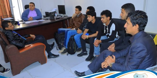 طلاب كلية الحاسوب يجامعة الرازي