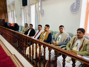 طلبة جامعة المعرفة يزورون مجلس النواب 