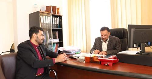 رئيس الجامعة الوطنية يلتقي مهندس المايكترونكس في هيئة الإبتكار