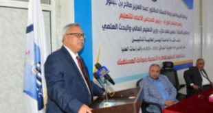 رئيس الوزراء يدشن العام الجديد بجامعة اليمن