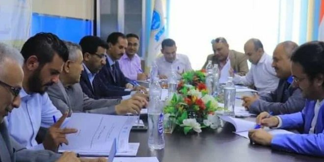 الجامعة التخصصية الحديثة: تقيم ورشة لمراجعة واقرار برنامج المحاسبة وبرنامج نظم معلومات ادارية