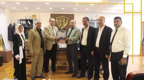 حفل تكريم رئيس قسم طب وجراحة الفم والأسنان بجامعة الجيل الجديد