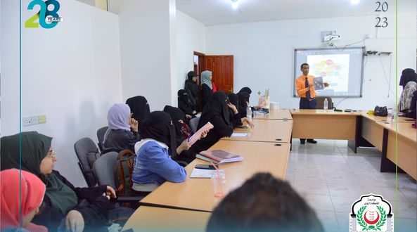 كلية الآداب والعلوم الإنسانية بجامعة الملكة أروى تحتفي بيوم الترجمة العالمي