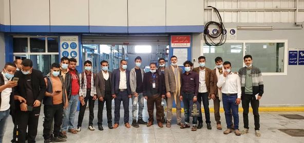 طلاب الجامعة التخصصية يزورون مصنع شملان للمياة المعدنية