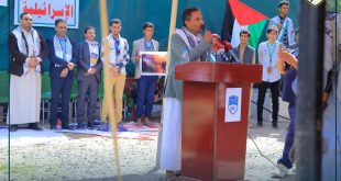 طلاب كلية الغد الدولية ينضمون وقفة تضامنية مع الشعب الفلسطيني 
