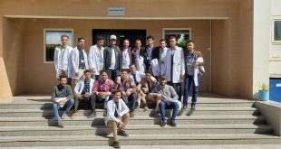 طلبة الصيدلة بالجامعة الوطنية في الشركة اليمينة المصرية للصناعات الدوائية