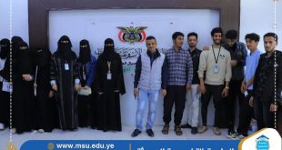 طلبة العلوم الإدارية والمالية في الجامعة التخصصية في زيارة علمية لوزارة الاتصالات وتقنية المعلومات