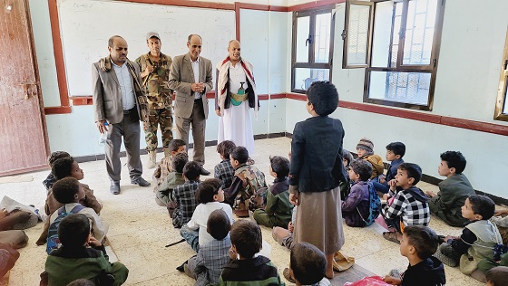 رئيس جهاز محو الأمية وتعليم الكبار يتفقد الدورات الصيفية في عدد من المراكز بمحافظة صنعاء