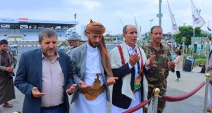 رئيس جهاز محو الأمية وتعليم الكبار يزور ضريح الرئيس الشهيد الصماد