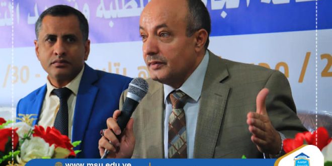 ندوة حول تحسين التحصيل العلمي للطلاب بالجامعة التخصصية الحديثة