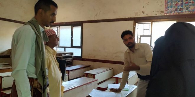 فريق النزول الميداني إلى محافظة الحديدة يواصل زياراتة الميدانية لمراكز محو الأمية وتعليم الكبار بمديرية الجراحي بمحافظة الحديدة