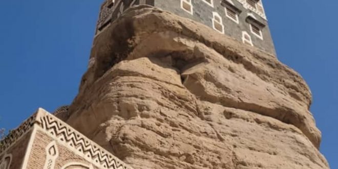 رحلة علمية لطالبات اللغة الانجليزية بالجامعة الوطنية إلى دارالحجر