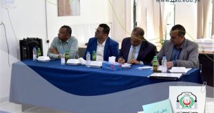 مناقشه ابحاث تخرج طلبة الترجمة بجامعة الملكة أروى