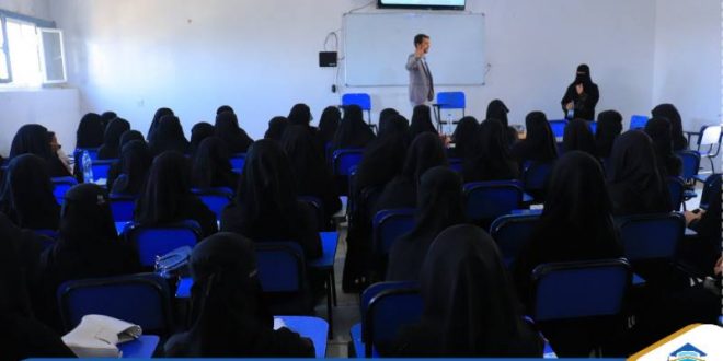 دورة الإسعافات الأولية لخريجي الثانوية بالجامعة التخصصية