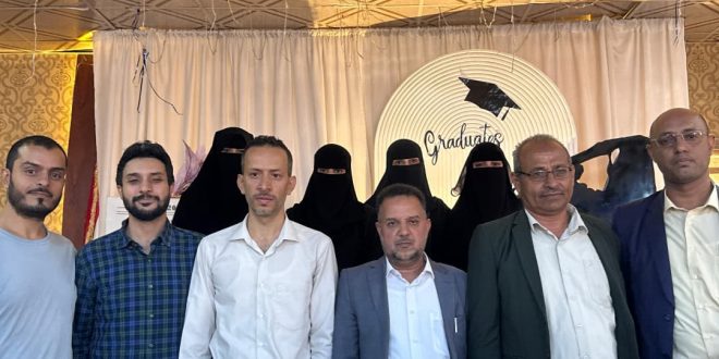 استمرار الأسبوع العلمي لمناقشة مشاريع التخرج لطلبة الجرافيك والملتميديا