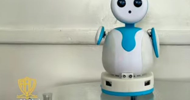 جامعة الجيل الجديد تطلق أول روبوت طبي يمني لدعم الأطفال المصابين بالسرطان