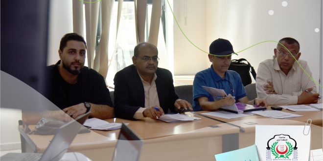 مناقشة مشاريع تخرّج برنامج الجرافيكس بجامعة الملكة أوى