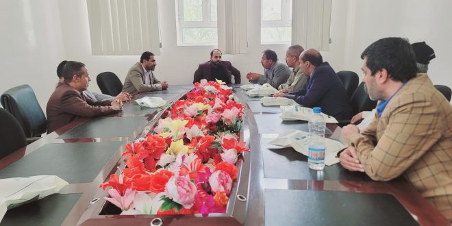 وفد من مؤسسة الاتصالات يزور كلية التكنولوجيا الحديثة