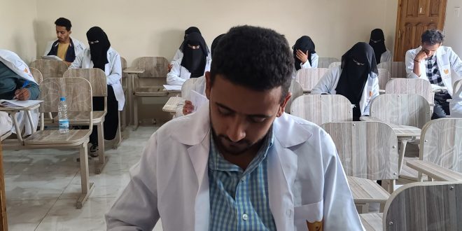 تدشين الإمتحانات النهائية لطلبة المستوى الاول بكلية الجزيرة