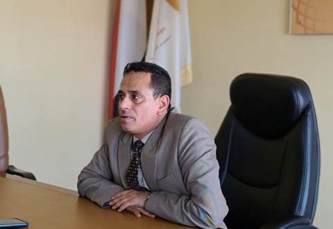 الدكتور هاشم المفربي يلتقي طلبة قسم الاسنان