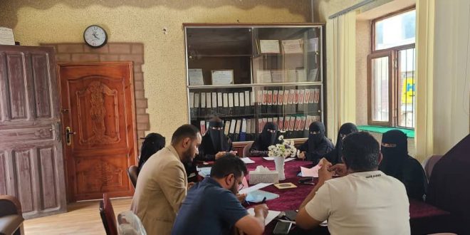 كلية الآفاق تعقد اجتماعها الدوري استعداداً العام الدراسي الجديد