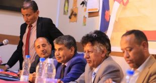 طلاب العلوم الإدارية في كلية الجزيرة: مشاريع تخرج رائدة تلامس قضايا الذكاء الاصطناعي والمخاطر الائتمانية