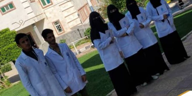 إدارة التدريب الميداني بالكلية التخصصية الحديثة تُقيم الاختبارات النهائية لطلبة المختبرات والقبالة