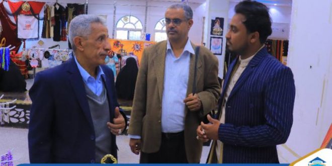 الجامعة التخصصية الحديثة تواصل تألقها في اليوم الثاني لمعرض الأشغال اليدوية