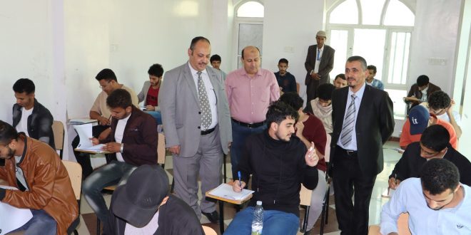 رئاسة جامعة الناصر تواصل زياراتها التفقدية لسير الامتحانات النهائية للفصل الدراسي الأول