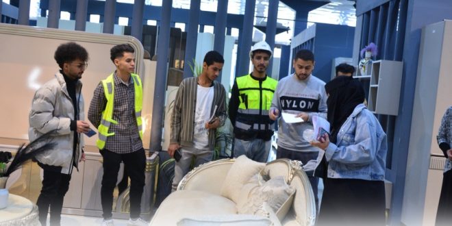 طلبة هندسة الديكور بكلية الاتحاد في زيارة علمية إلى المدينة التركية للأثاث والمفروشات