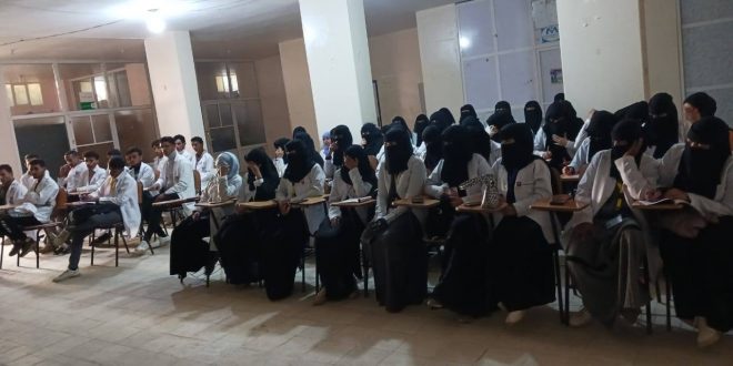 زيارة علمية لطلبة كلية فلسطين الحديثة إلى مستشفى الشهيد أبو حرب الملصي