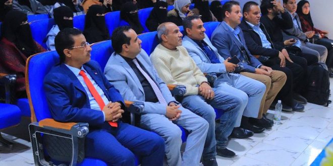 الجامعة التخصصية الحديثة تعقد ورشة علمية نوعية بعنوان "الذكاء الاصطناعي والروبوتات"