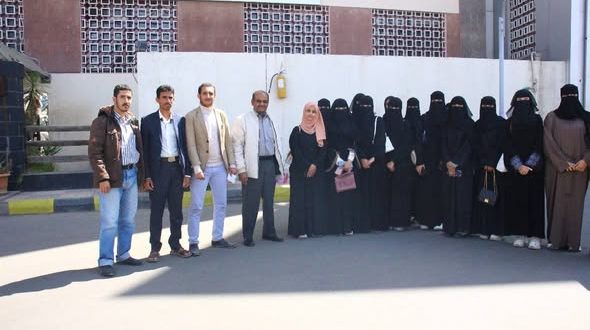 نزول ميداني لطلبة التصميم الداخلي بالجامعة التخصصية إلى مركز الشلال التجاري