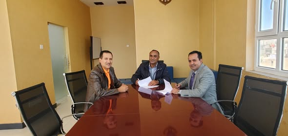 الجامعة التخصصية توقع اتفاقية تعاون مشترك مع الشركة الدوائية الحديثة والشركة العالمية لصناعة الادوية