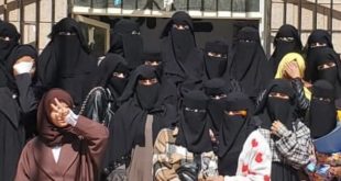 طالبات الجامعة الوطنية يزورون المهرجان الرابع للترجمة بجامعة صنعاء