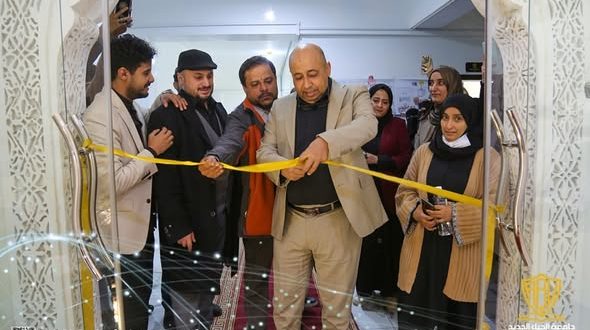 رئيس جامعة الجيل الجديد يفتتح معرض مشاريع تخرج طلبة التصميم الجرافيكي