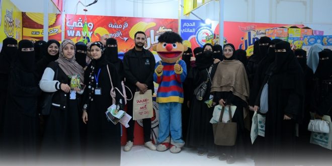 زيارة علمية لطالبات تصميم الأزياء بكلية الاتحاد الدولية إلى معرض بروج حواء ومهرجان يم فود