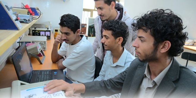 كلية الاتحاد الدولية تناقش مشاريع الأنظمة المدمجة لطلبة هندسة المعدات الطبية