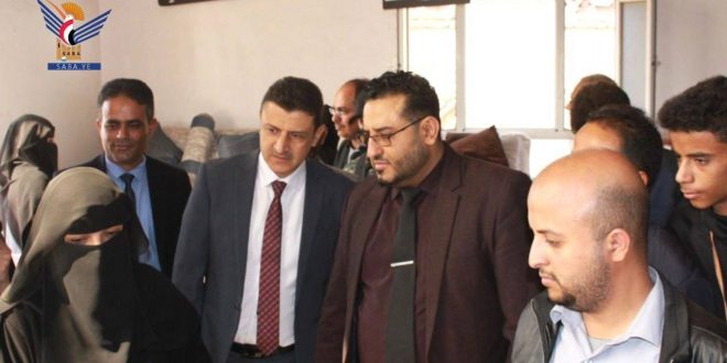 نائب وزير التربية يزور كلية الغد الدولية ويطّلع على المعرض السنوي للمشاريع التقنية والطبية