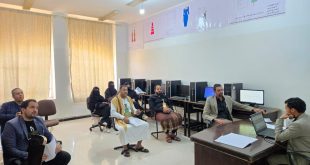 كلية التكنولوجيا الحديثة تنظم ورشة عمل متخصصة استعدادًا لإعداد التقرير السنوي