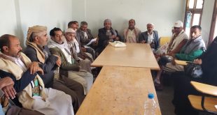 مكتب محو الأمية بالمحويت يعقد اجتماعاً موسعاً لمناقشة الخطط الميدانية وتطوير الأداء المؤسسي